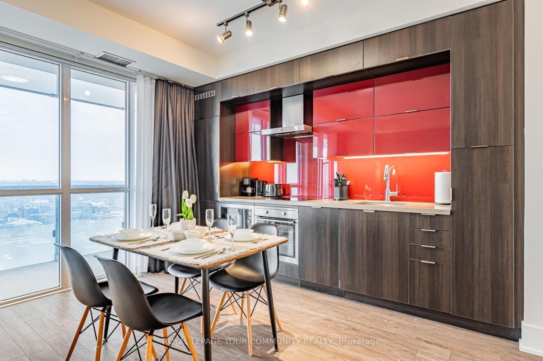 Grand Sapphire Apartment